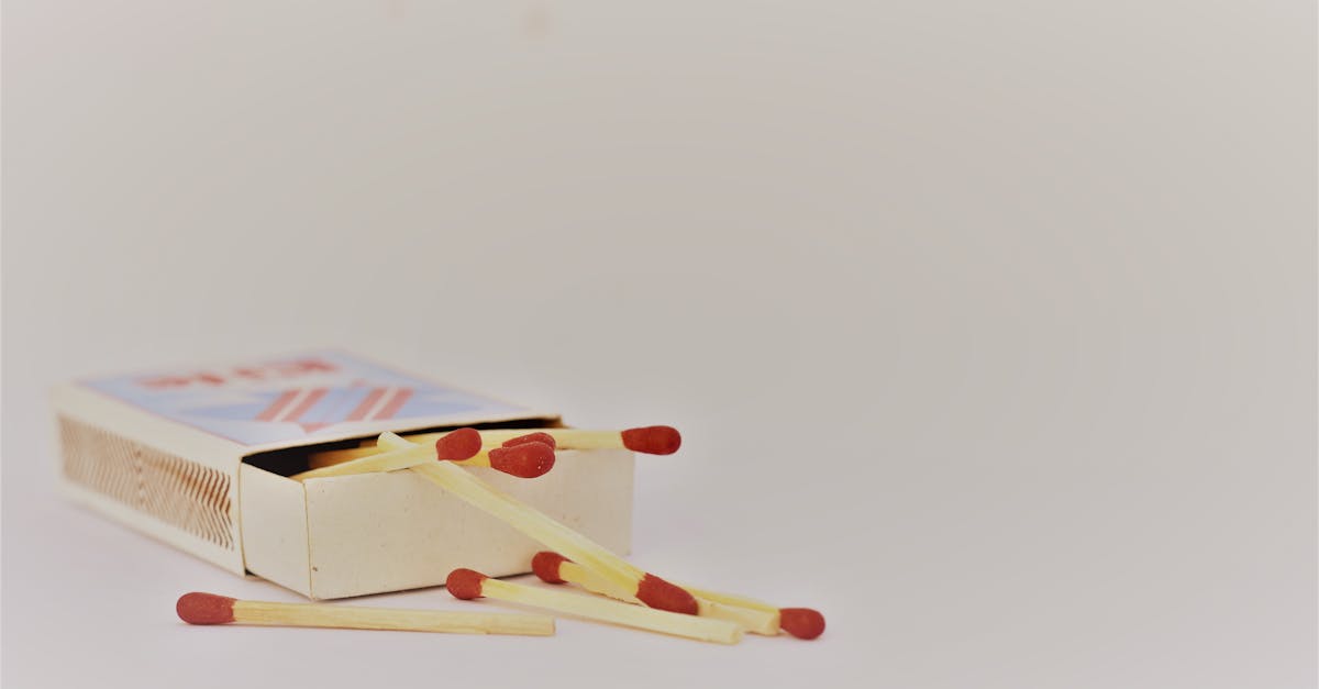 découvrez comment la chaleur corporelle peut s'échapper par la tête et apprenez des astuces pour mieux vous protéger du froid.