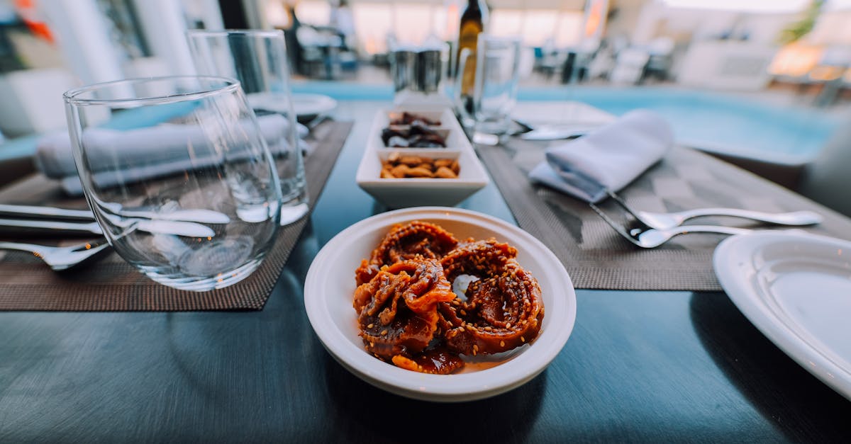 découvrez les différences entre le miel et le sucre : bienfaits, utilisations, et impact sur la santé pour choisir l'option la plus adaptée à votre alimentation.