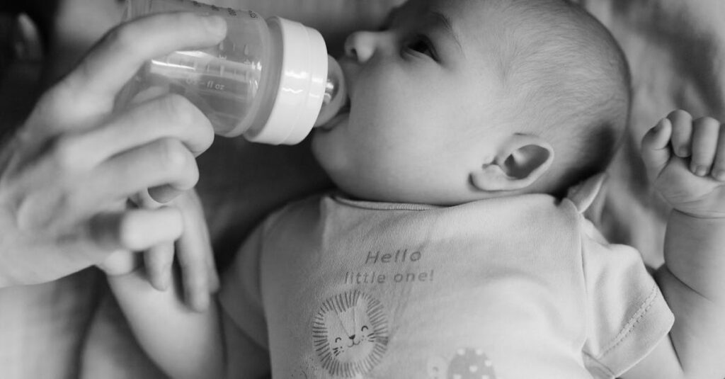 découvrez comment le lait contribue à la croissance et au développement optimal, en fournissant les nutriments essentiels pour un corps sain.