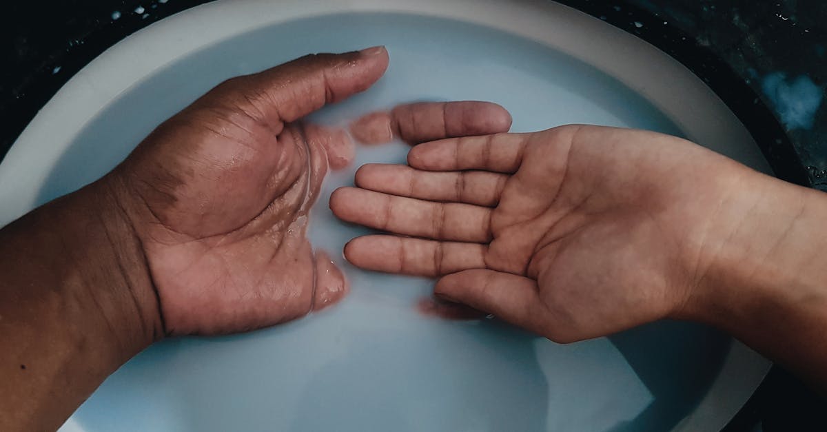 découvrez les différences au niveau de la cage thoracique, leurs causes et impacts sur la santé.