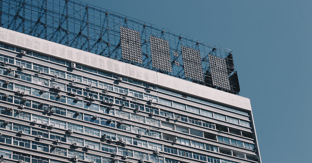 découvrez nos panneaux solaires performants et économiques pour réduire votre facture d'électricité tout en préservant l'environnement.