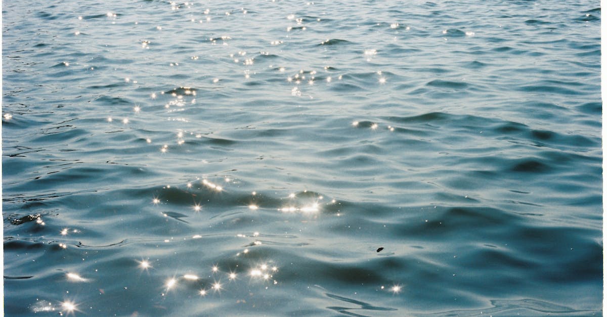 découvrez les effets de l'eau pétillante sur la santé dentaire : avantages et risques pour vos dents expliqués.