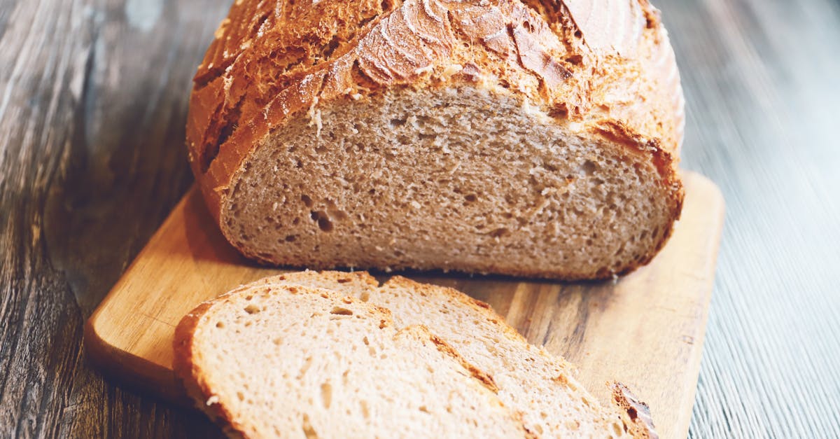 découvrez notre pain complet à base de blé entier, riche en fibres et parfait pour une alimentation saine et équilibrée.