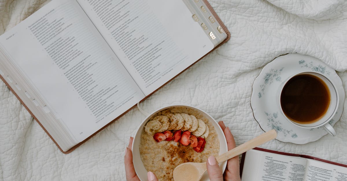découvrez l'univers fascinant des ours et leur relation naturelle avec le miel, entre comportements sauvages et douceur sucrée.