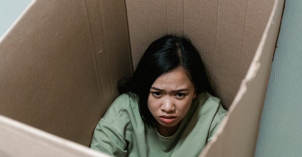 découvrez ce qu'est l'introversion, ses caractéristiques clés, et comment elle influence la personnalité et les relations sociales.