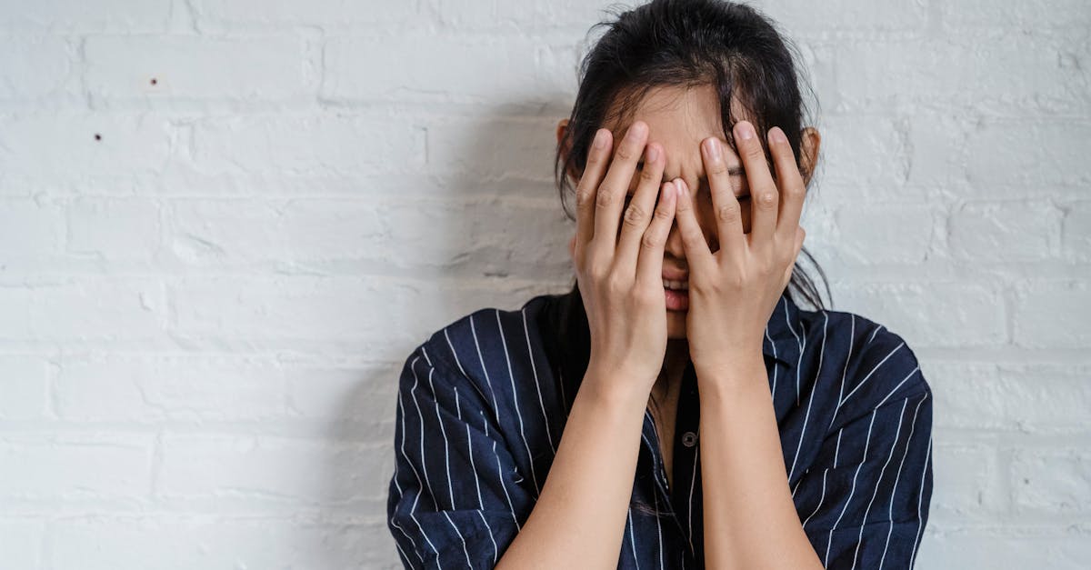 découvrez tout sur l'introversion : caractéristiques, avantages et conseils pour mieux comprendre et vivre avec ce trait de personnalité.