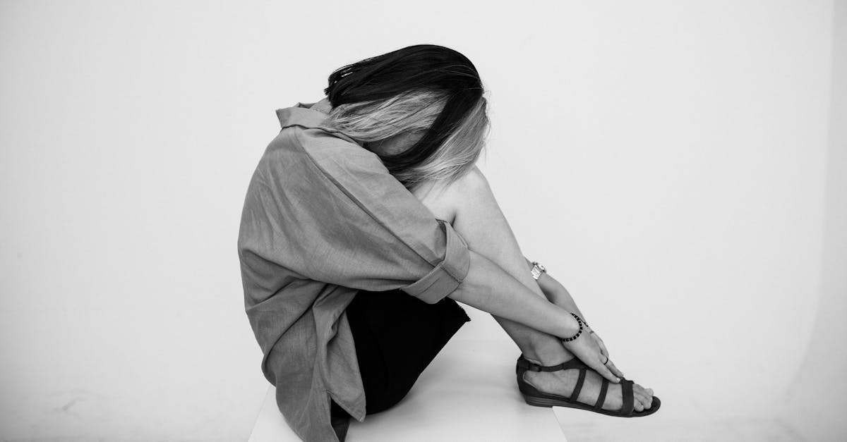 découvrez tout sur l'introversion : caractéristiques, forces, défis et conseils pour mieux comprendre et vivre avec cette personnalité souvent méconnue.