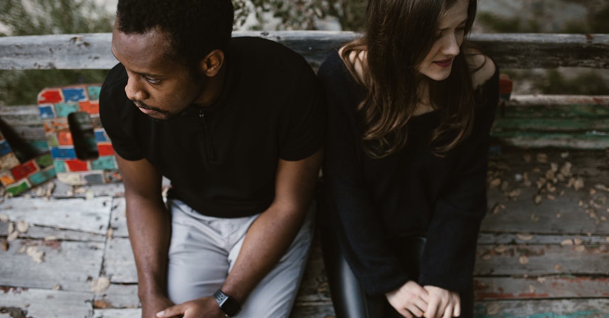 découvrez des conseils pratiques et des astuces pour réussir votre relation à distance, maintenir la communication et renforcer les liens malgré la distance.