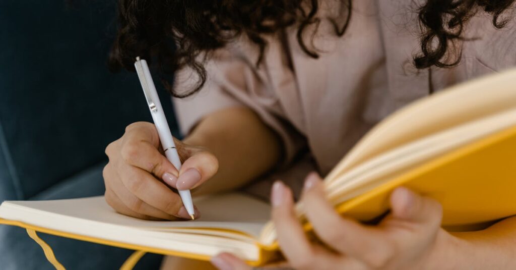 Les hommes pensent toujours au sexe — Réalité ou fausse croyance ? découvrez ce qui préoccupe les hommes lorsqu'ils pensent au sexe, entre émotions, désirs et réflexions intimes.