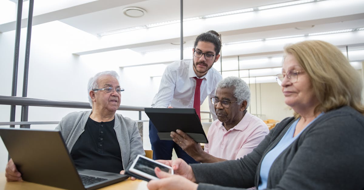 découvrez comment les seniors peuvent préserver et améliorer leur capacité d'apprentissage grâce à des méthodes adaptées et des exercices stimulants.