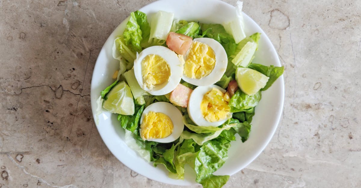 découvrez l'importance d'une alimentation équilibrée pour maintenir une bonne santé, avec des conseils pratiques et des exemples d'aliments nutritifs.